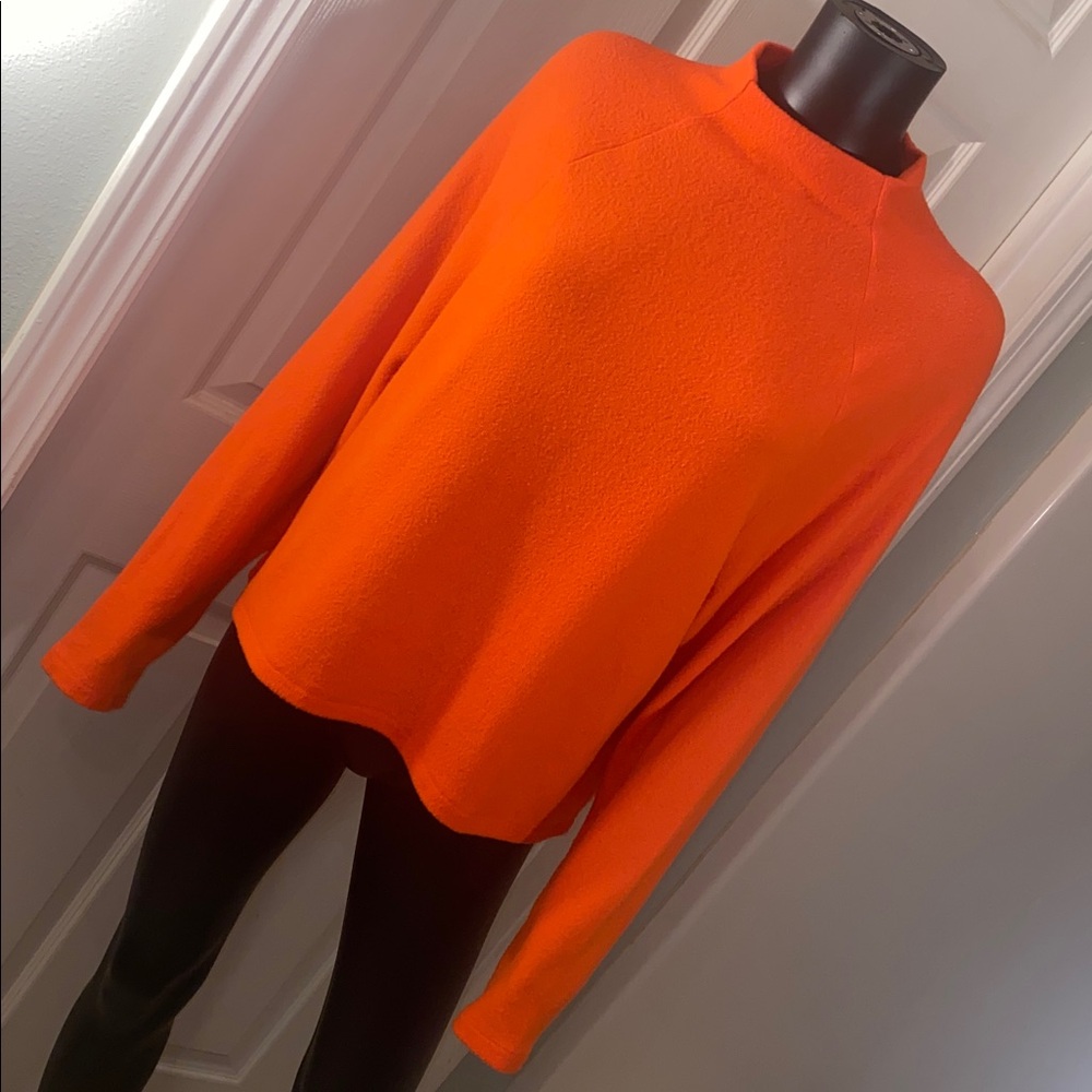 H&M Vibrant Thelma Orange Knit Sweater Top